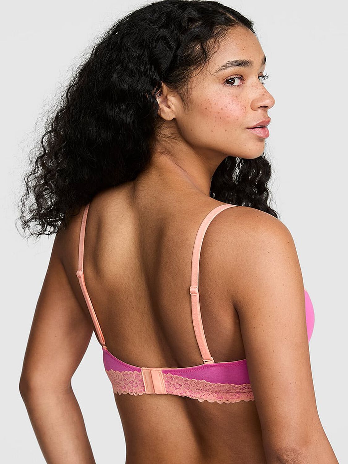 vs Pink Wear Everywhere Wear Everywhere&trade; Push-Up Bra Sizzling Strawberry 2 of 2 
