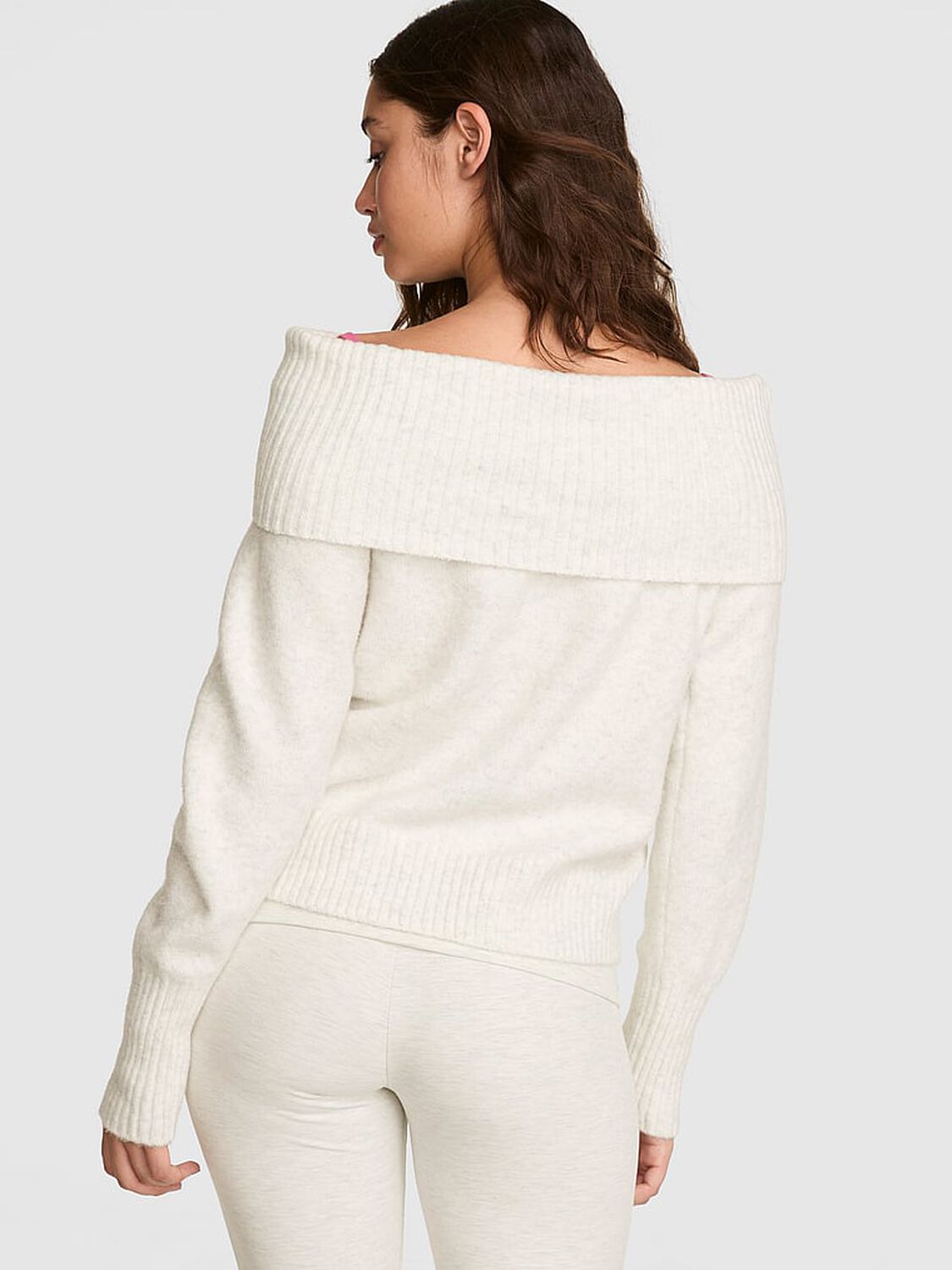 vs Pink Comfy Girl Oﬀ-The-Shoulder Foldover Sweater Vs Snow Heather 2 of 2 