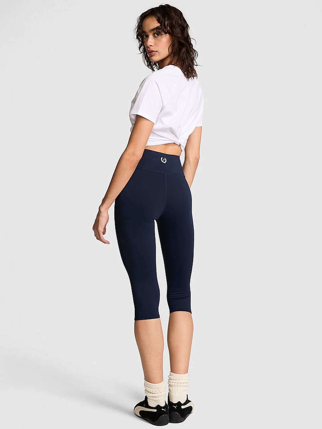 vs Pink PINK Relay&trade; Capri Leggings Noir Navy 2 of 3 