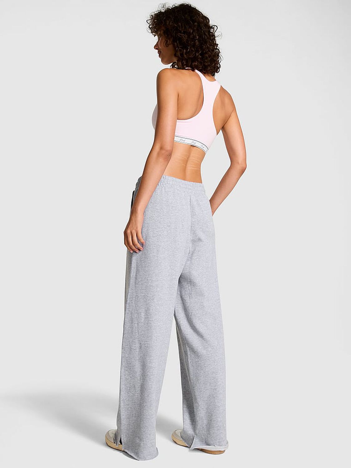 vs Pink Ivy Fleece Wide-Leg Split-Hem Sweatpants Vs Medium Heather Grey Holiday 2 of 3 