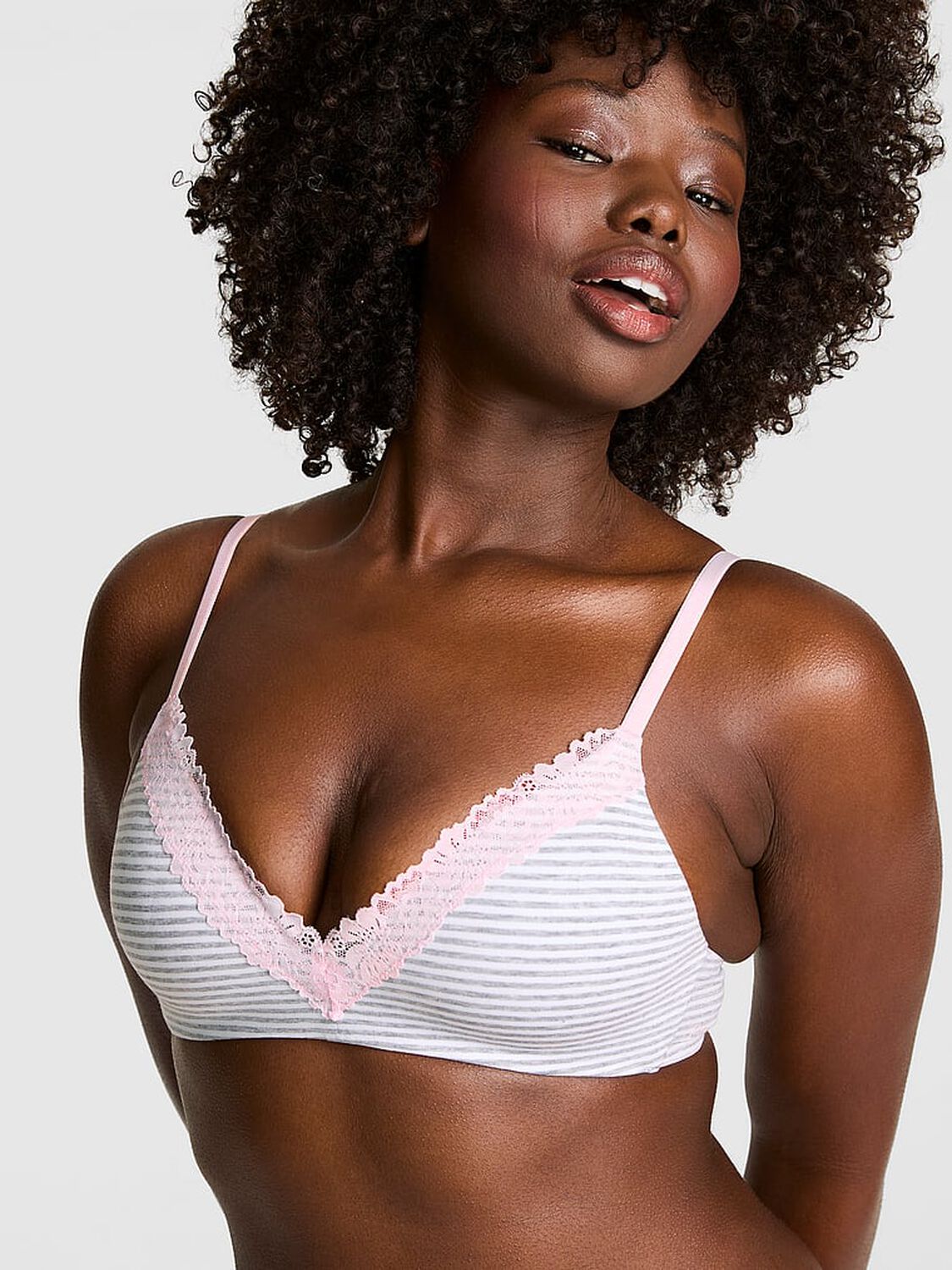 vs Pink Wear Everywhere Wear Everywhere Lightly Lined Wireless Bra Medium Heather Grey Stripe 1 of 3 