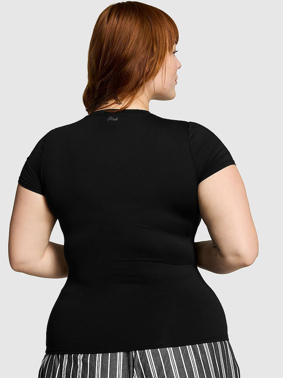 vs Pink Base Stretch Short-Sleeve Tee Pure Black 2 of 4 