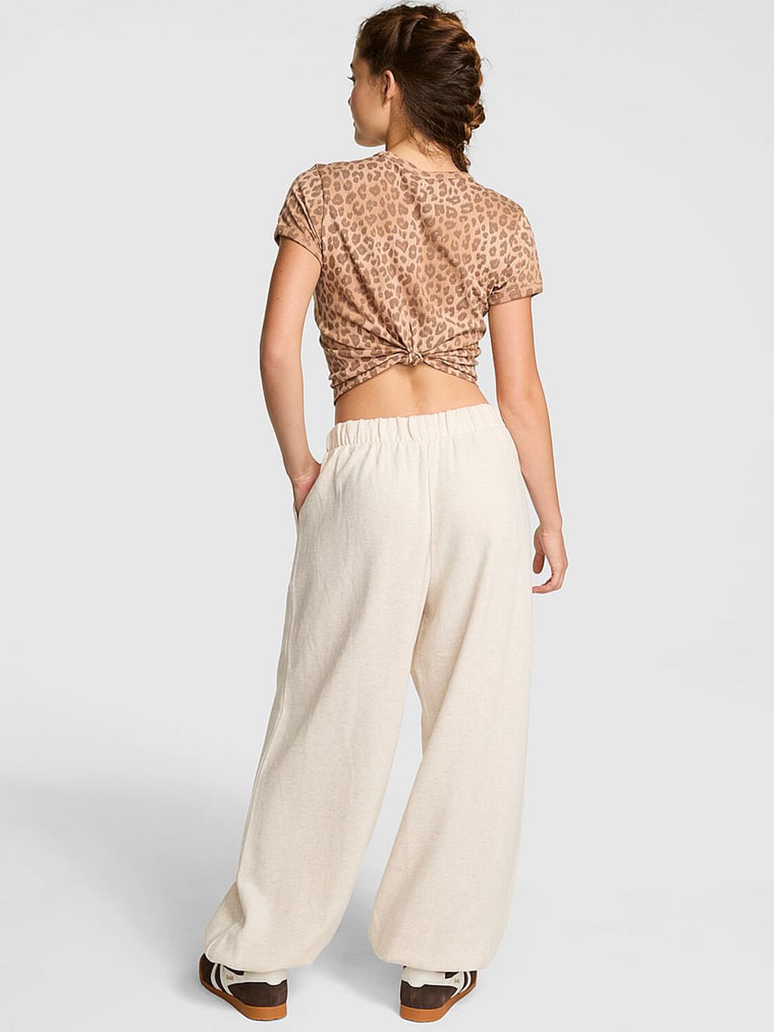 vs Pink Ivy Fleece Oversized Sweatpants Vs Natural Heather 2 of 4 