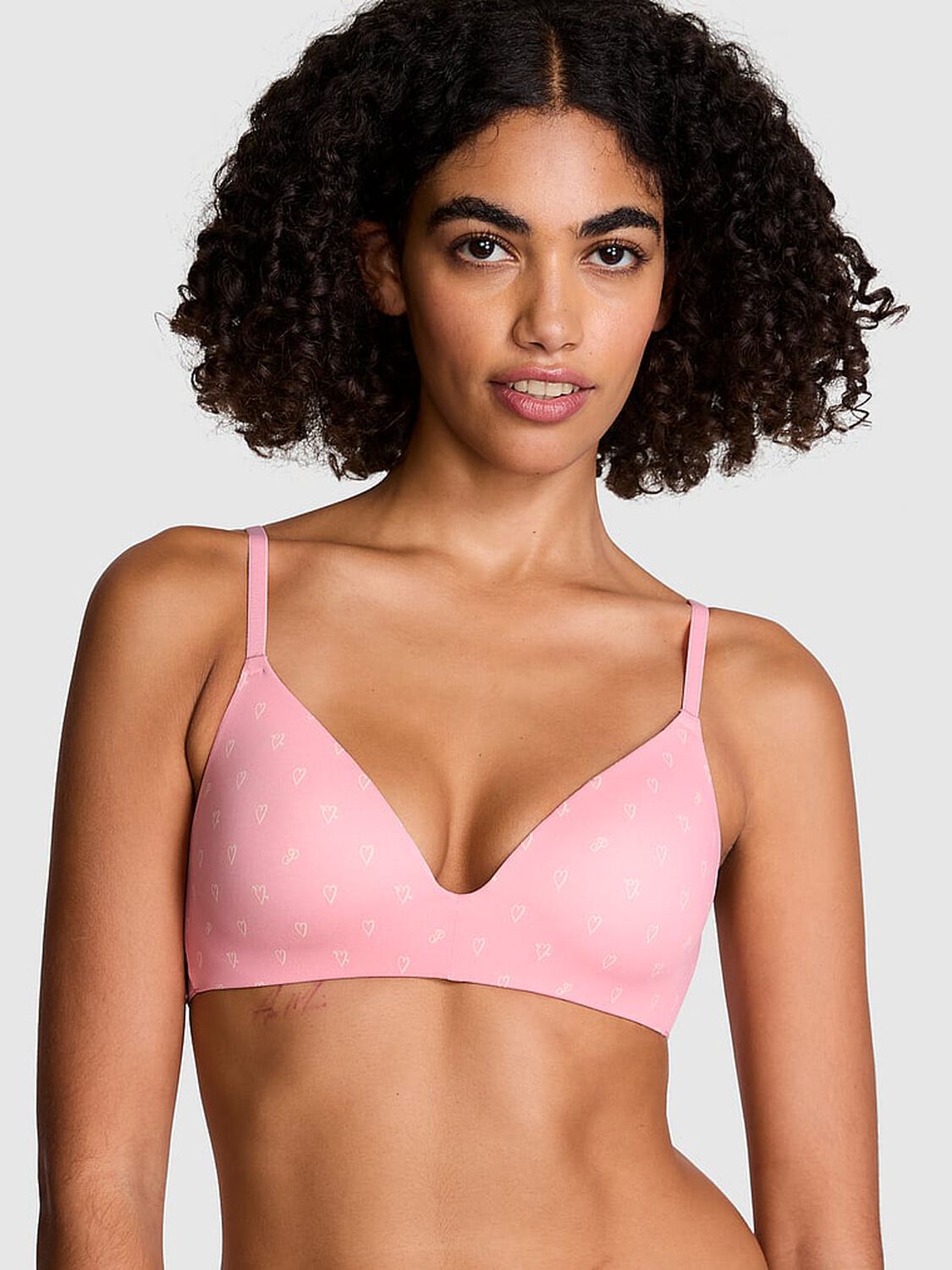 vs Pink Wear Everywhere Wear Everywhere Lightly Lined Wireless Bra Petal Pink Heart Print 1 of 3 
