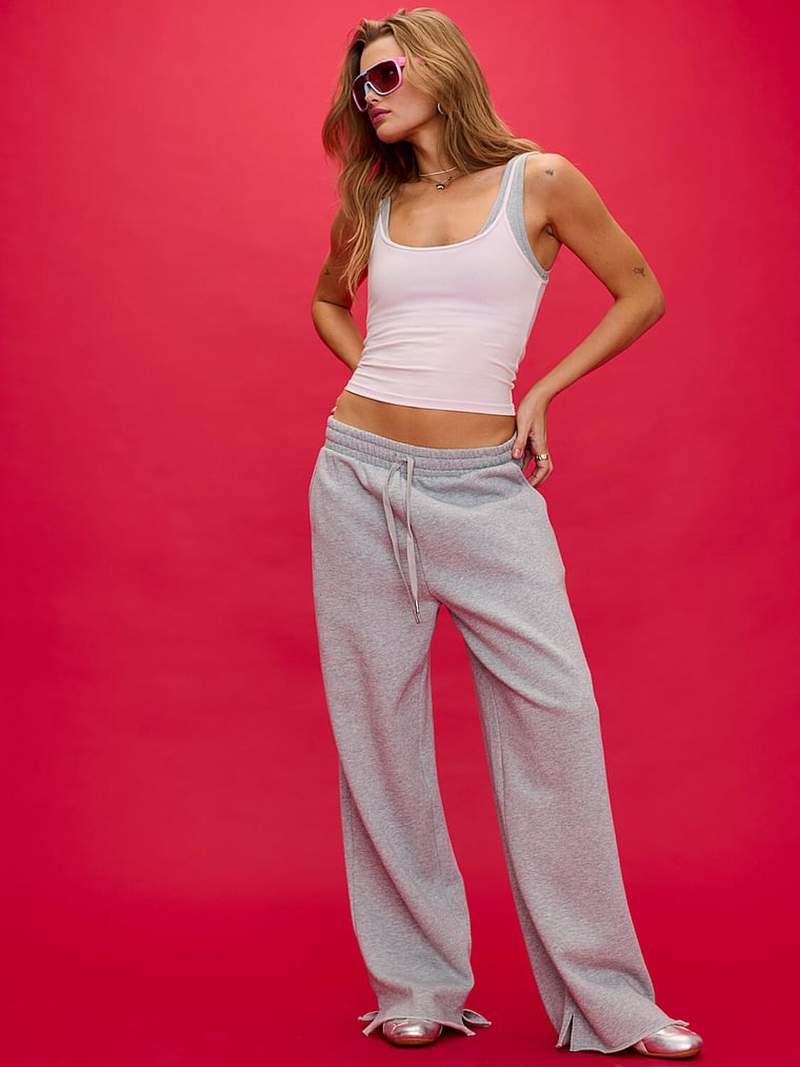 vs Pink Campus Fleece&trade; Wide-Leg Split-Hem Sweatpants Medium Heather Grey Spring 4 of 4 
