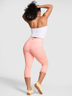 PINK Relay&trade; Capri Leggings