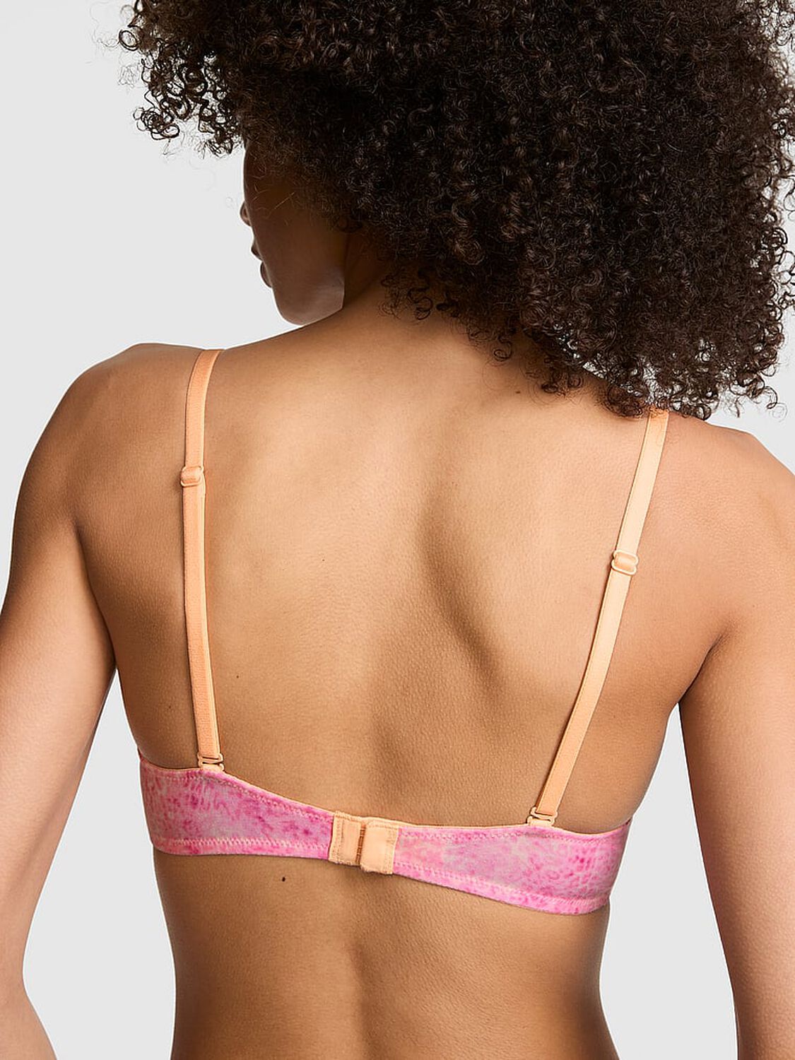 vs Pink Wear Everywhere Wear Everywhere&trade; Lightly Lined Wireless Bra Coconut Pink Leopard 2 of 3 