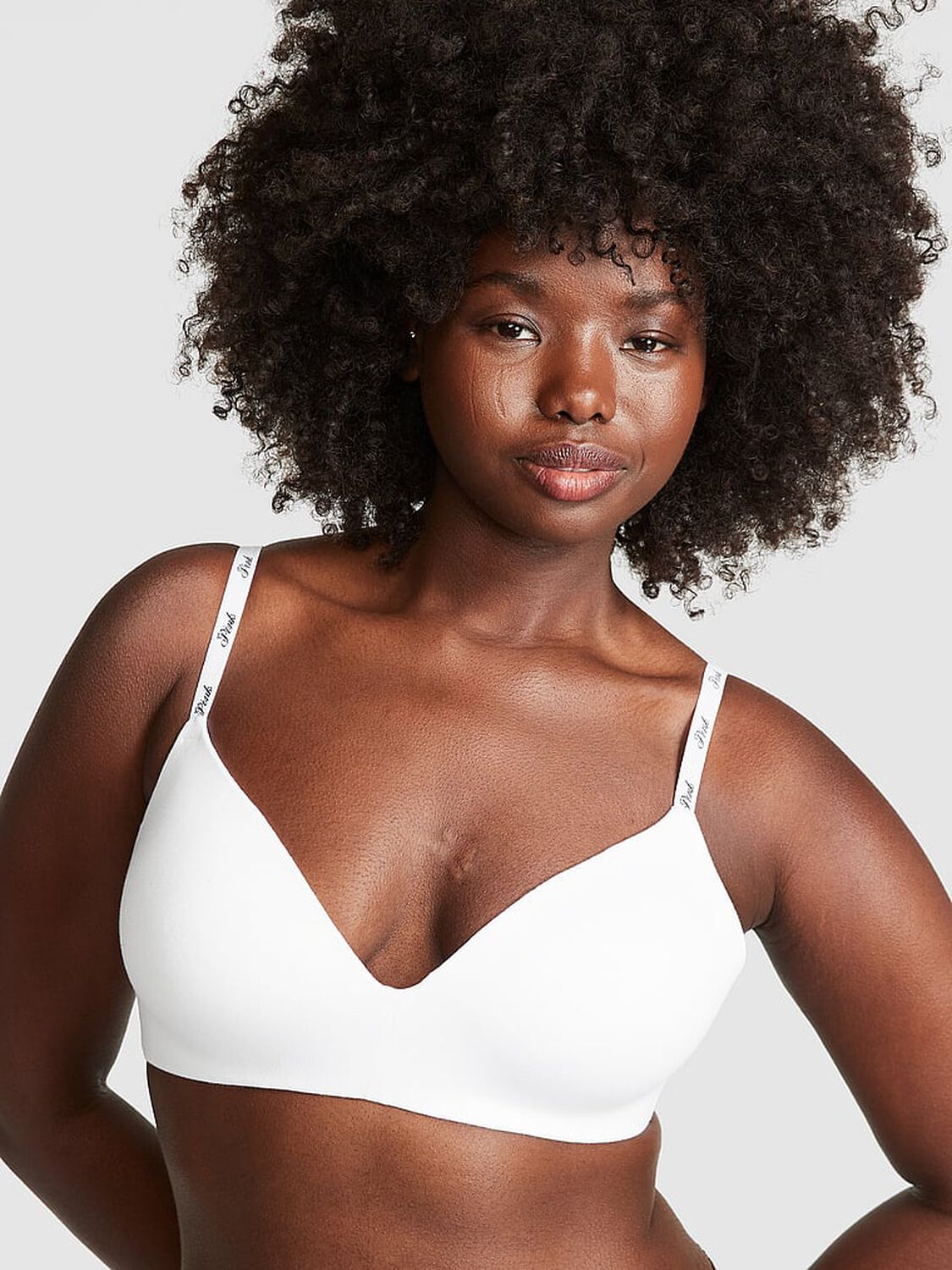 vs Pink Wear Everywhere Wear Everywhere Lightly Lined Wireless Bra Optic White 1 of 3 