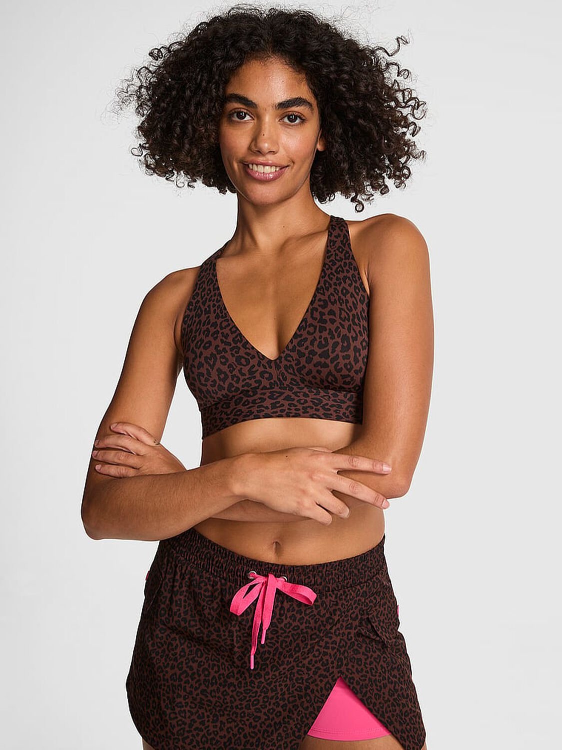 vs Pink Relay Strappy Plunge Sports Bra Leopard 1 of 3 