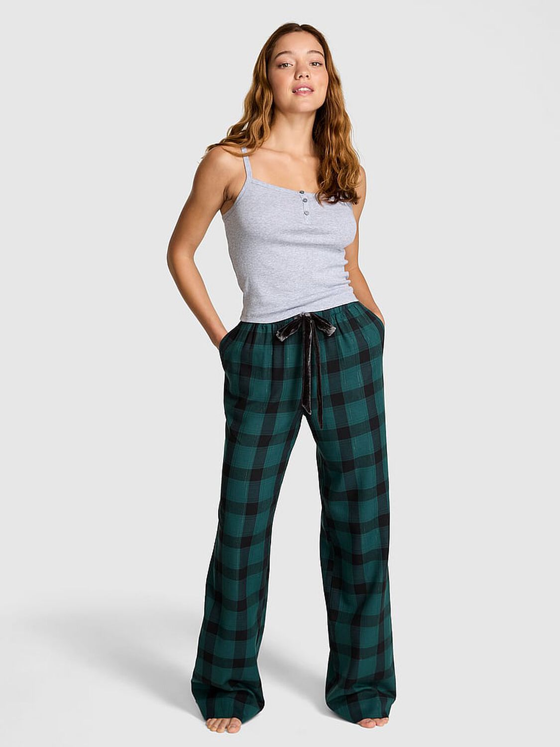 vs Pink Flannel Pajama Pants Deep Forest/ Black Plaid 1 of 2 