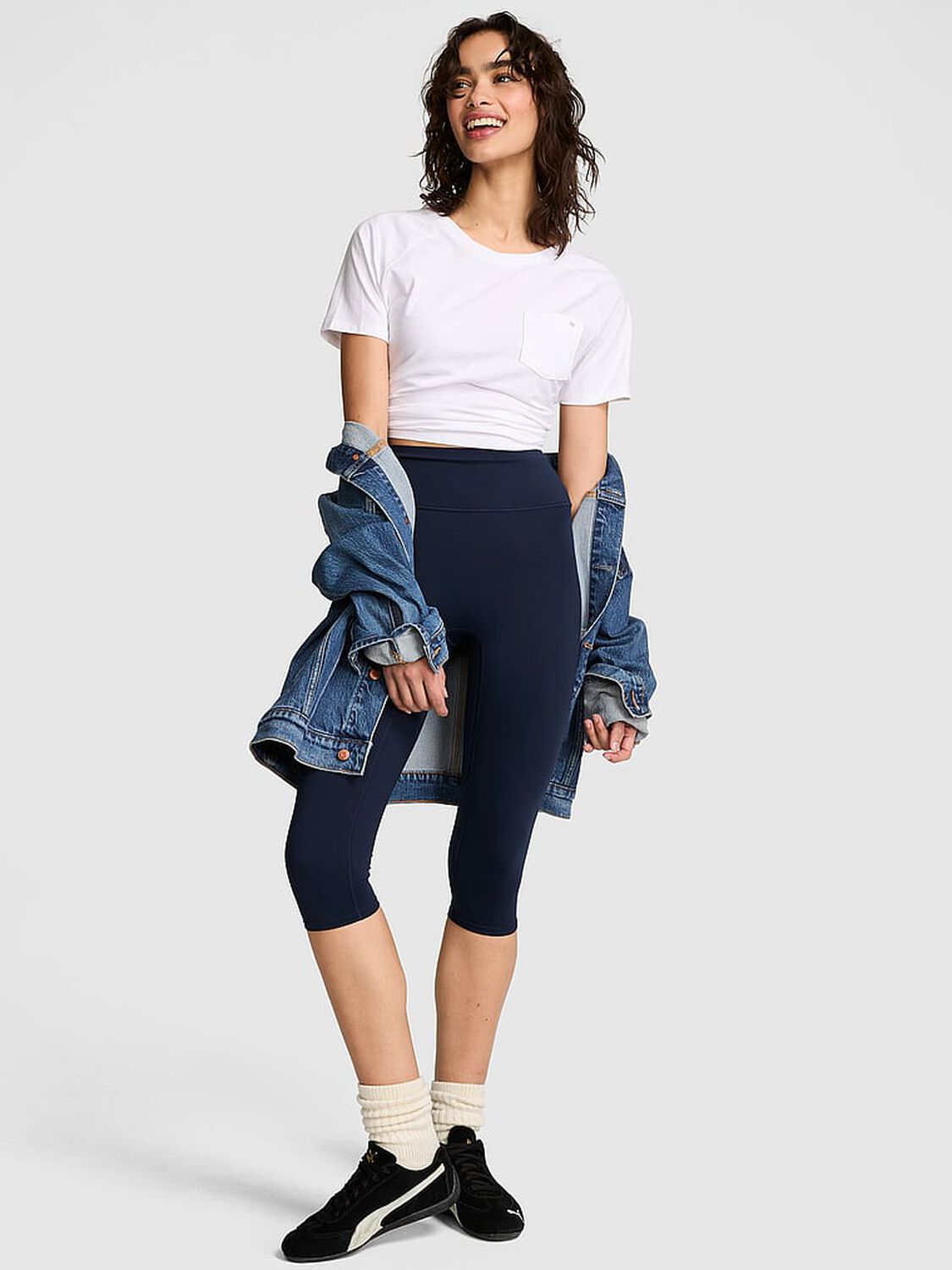 vs Pink PINK Relay&trade; Capri Leggings Noir Navy 1 of 3 