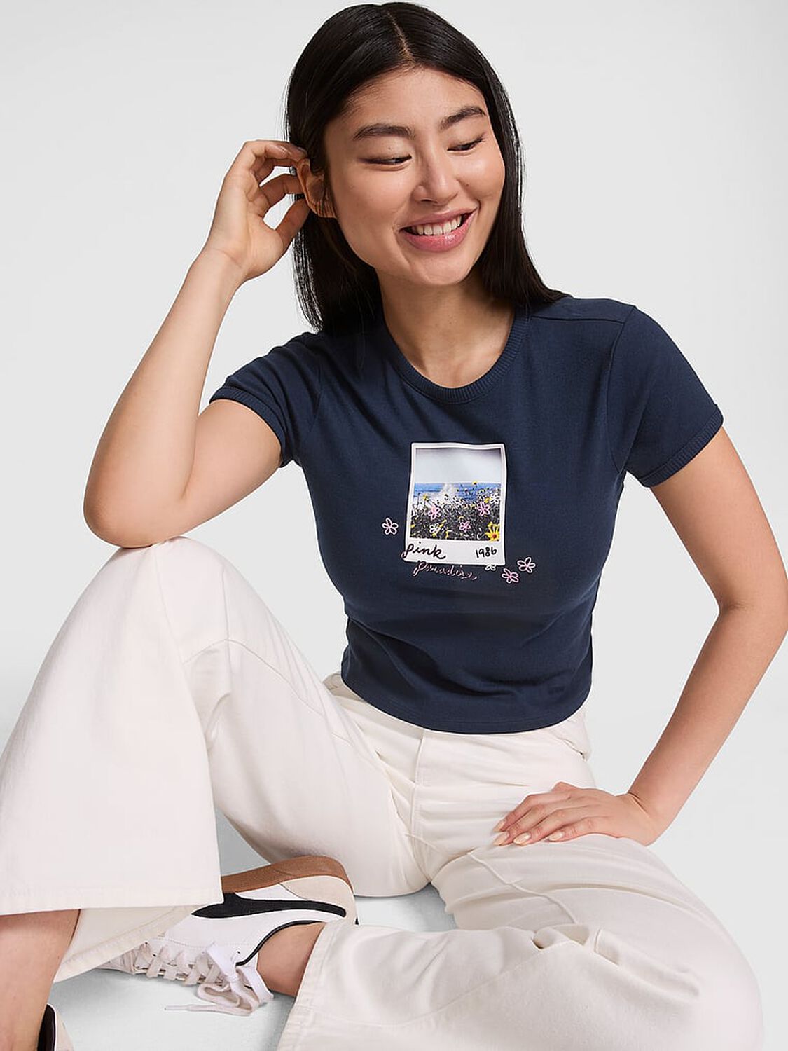 vs Pink Retro Cotton Tee Noir Navy Polaroid 1 of 2 