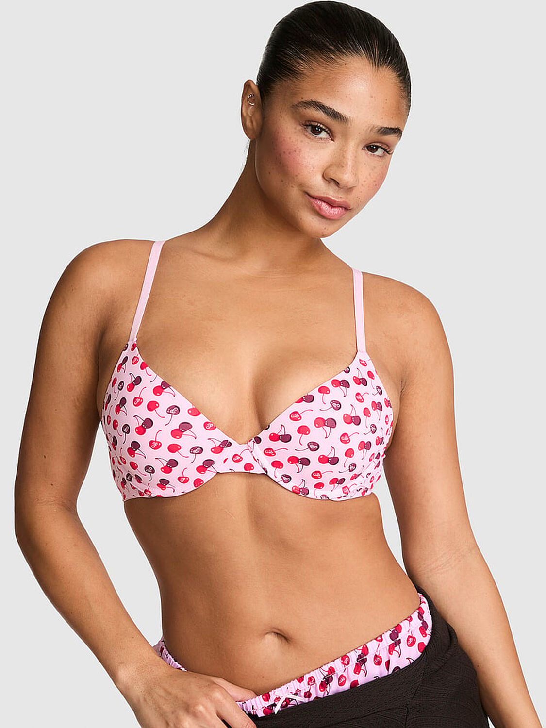 vs Pink Wear Everywhere&trade; Lightly Lined Full Coverage T-Shirt Bra Pink Tulip Cherry Print 1 of 3 