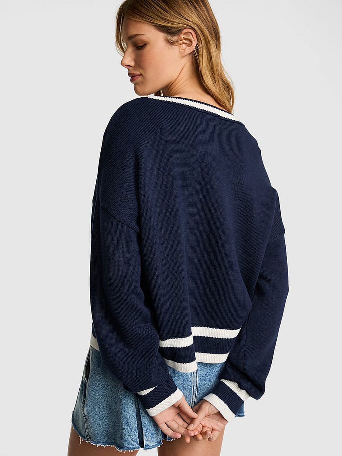 pink Pink Oversized Crew Sweater Noir Navy 2 of 3 
