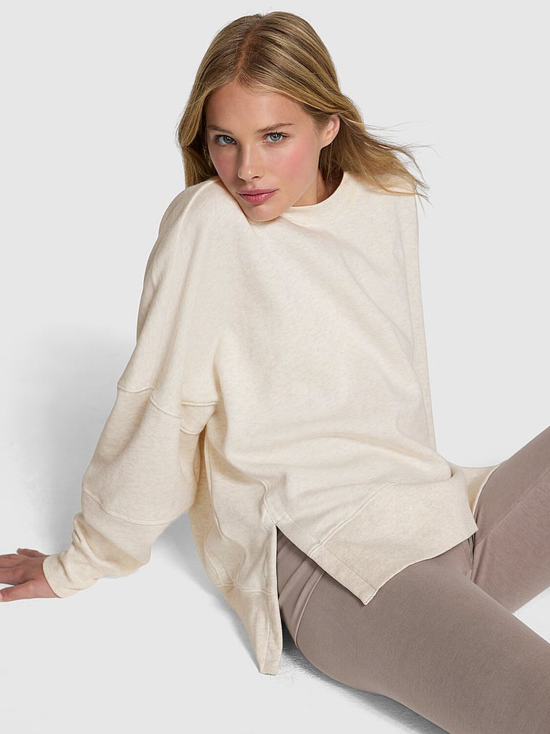 vs Pink Ivy Fleece Tunic Crew Sweatshirt Vs Natural Heather 1 of 2 