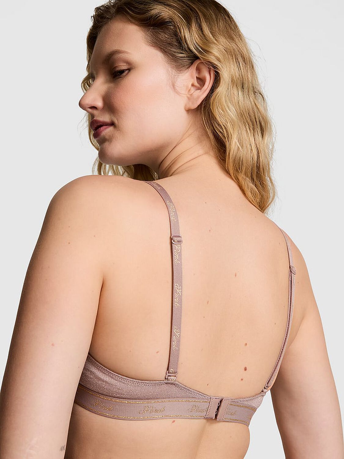 vs Pink Wear Everywhere Wear Everywhere Lightly Lined T-Shirt Bra Iced Coffee 2 of 4 