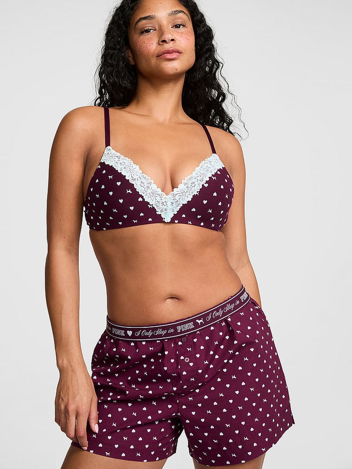 vs Pink Wear Everywhere&trade; Lightly Lined Wireless Bra Wild Rose Heart & Dog Print 1 of 3 