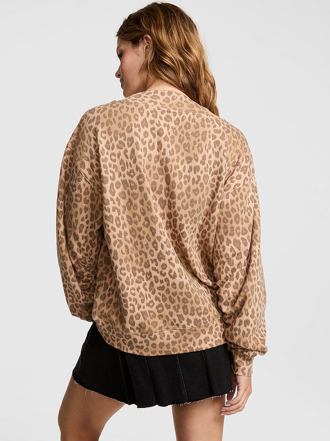 vs Pink Ivy Fleece V-Neck High-Low Cropped Sweatshirt Leopard 2 of 3 