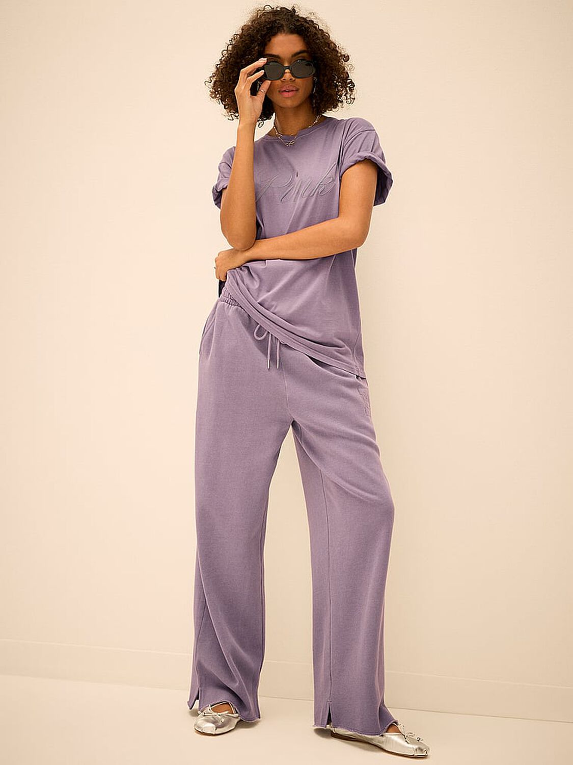 vs Pink Ivy Fleece Wide-Leg Split-Hem Sweatpants Frozen Plum 3 of 3 