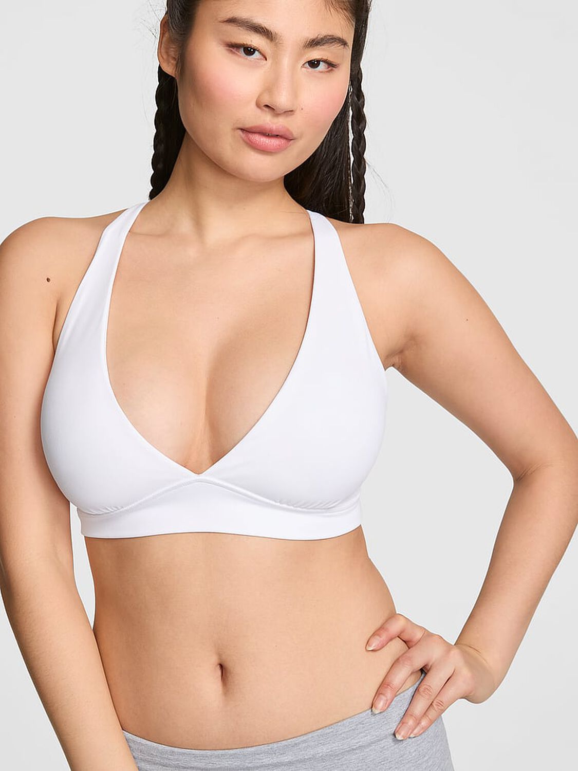 vs Pink PINK Relay&trade; Criss-Cross Plunge Sports Bra Vs White 1 of 3 