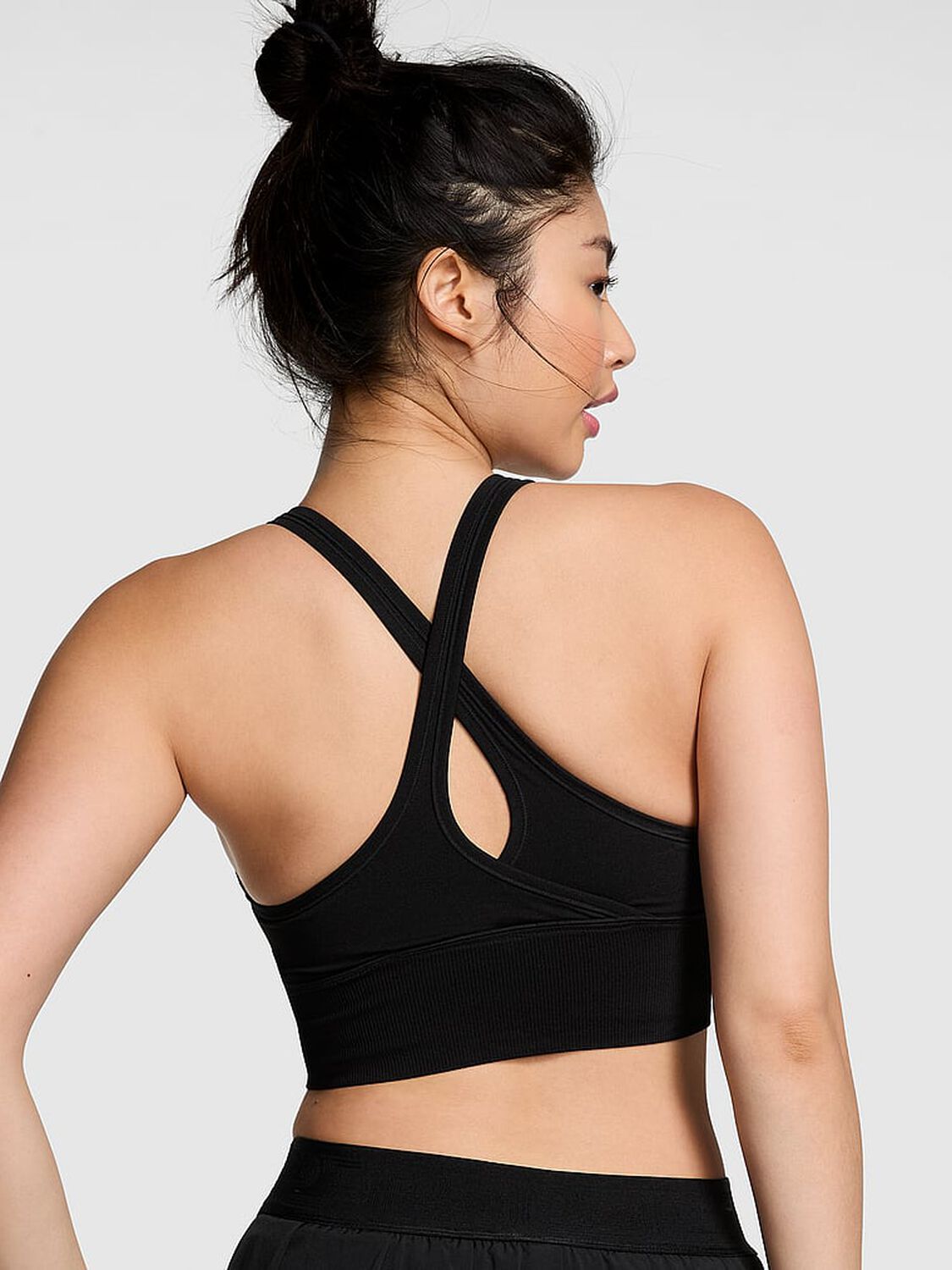 vs Pink Seamless Air Medium-Support Sports Bra Pure Black 2 of 3 