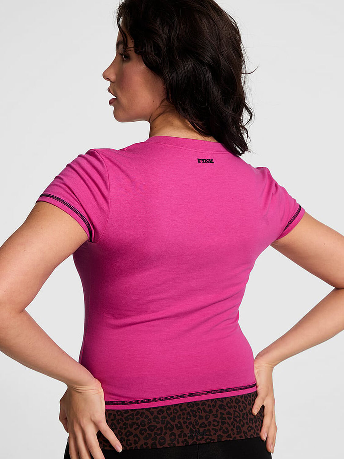 vs Pink All-Day Cotton Plunge Cropped Top Pink Fire 2 of 2 