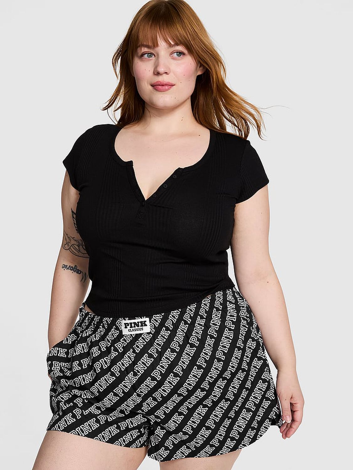 vs Pink Multi Rib Henley Tee Pure Black 1 of 3 