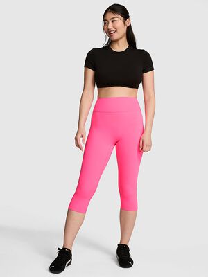 PINK Relay&trade; Capri Leggings