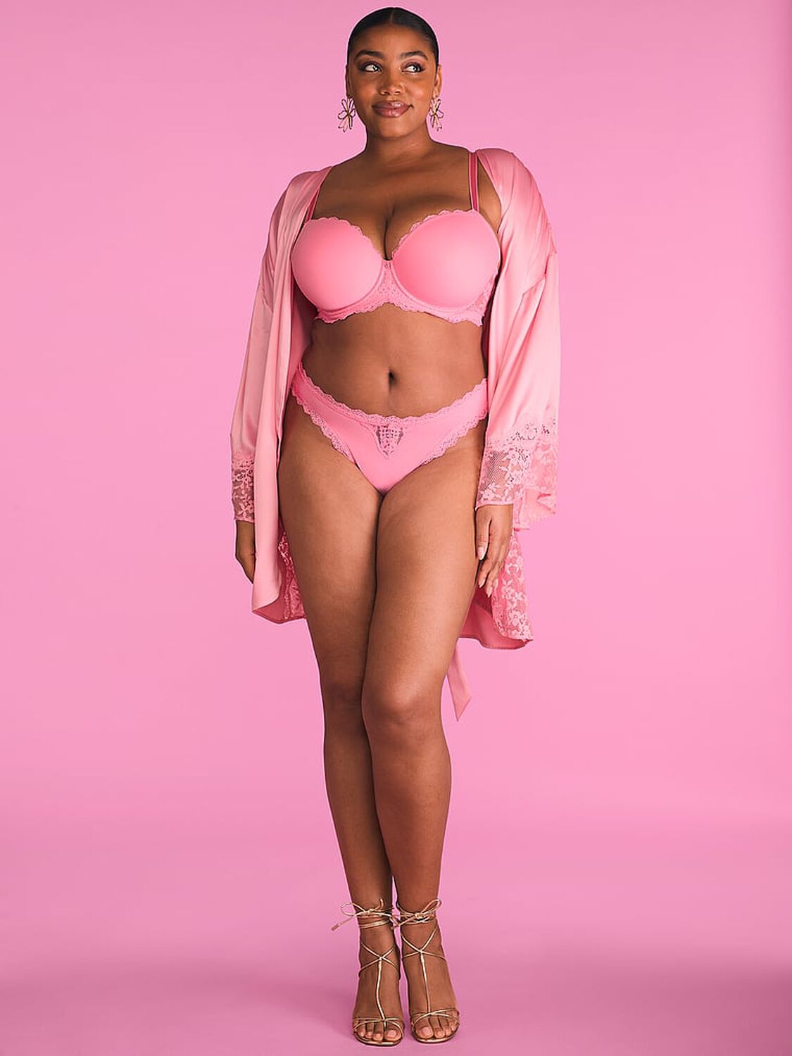 vs Dream Angels Smooth & Lace Lightly Lined Classic Coverage Demi Bra Pink Hope 4 of 4 