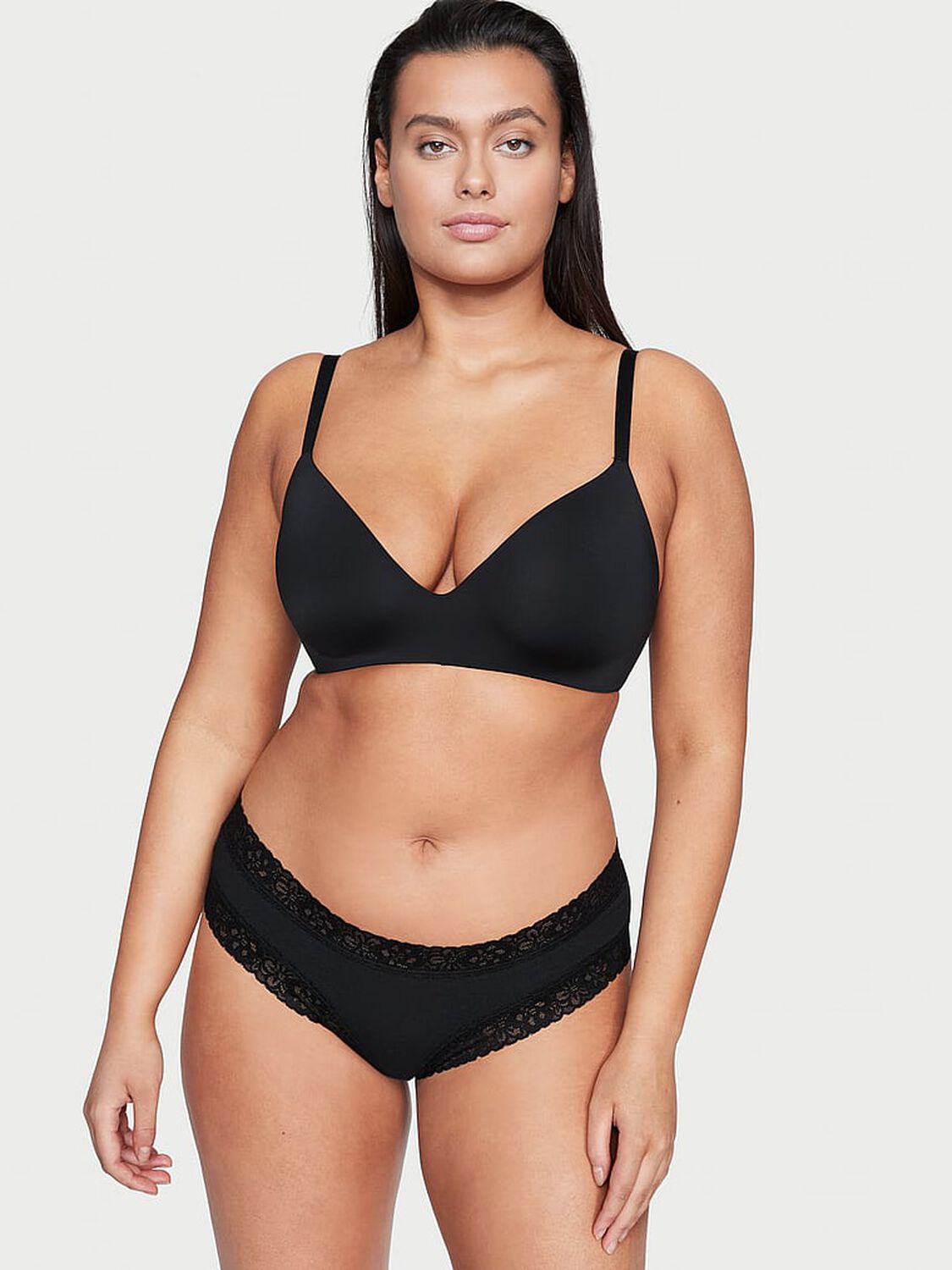 vs The T-Shirt Lightly-Lined Wireless Bra Black 1 of 3 