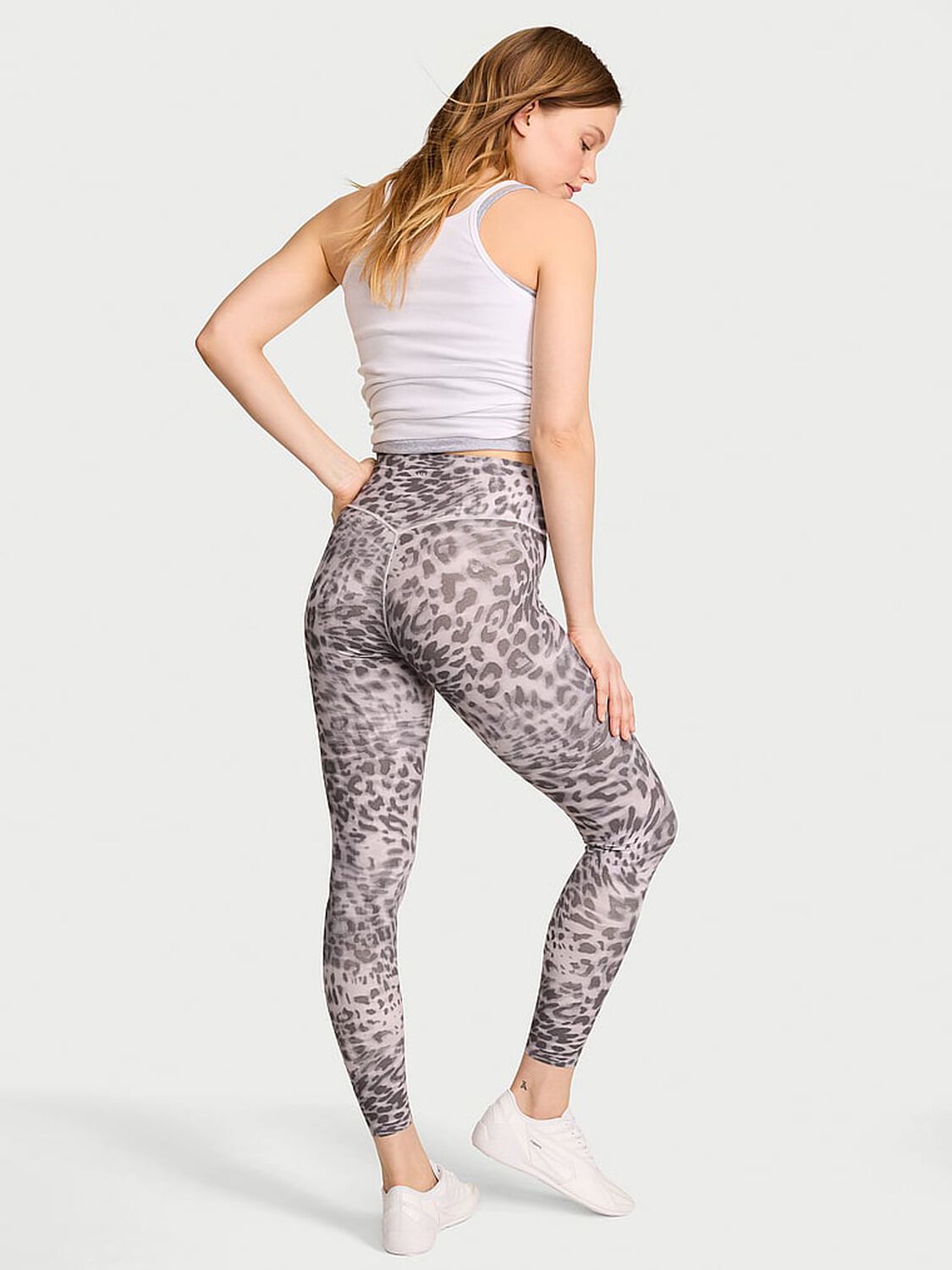 vs Vsx VSX Elevate&trade; Legging Grey Leopard 2 of 3 