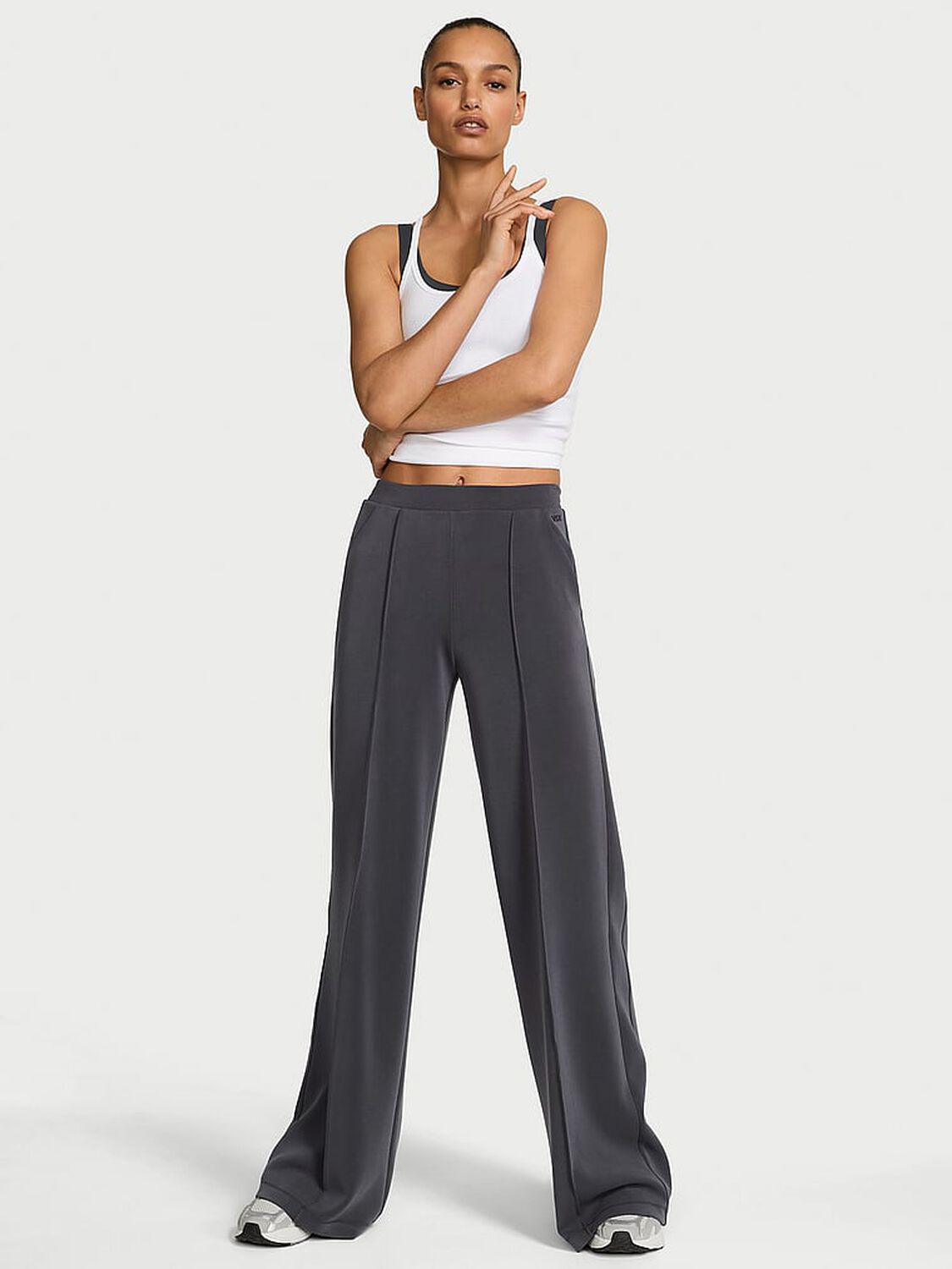 vs Vsx VSX Featherweight Knit Wide-Leg Pant Black 1 of 3 