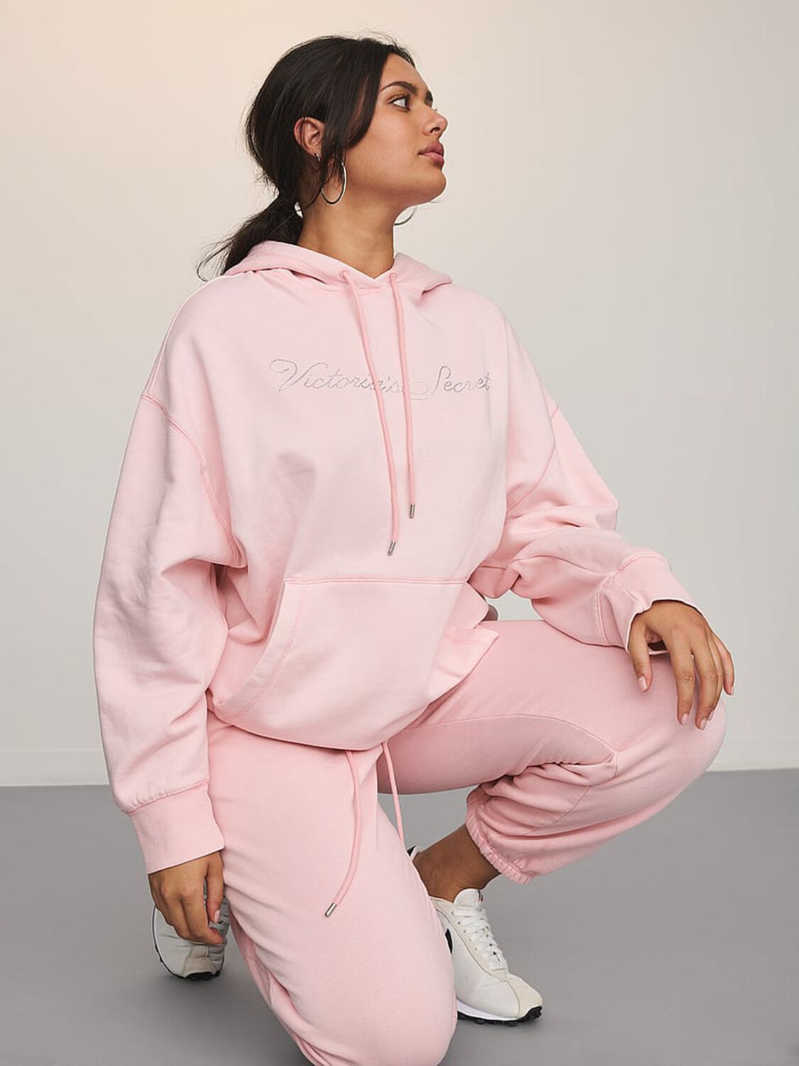 vs Angel Essentials Iconic Fleece Relaxed Hoodie Pretty Blossom 4 of 4 