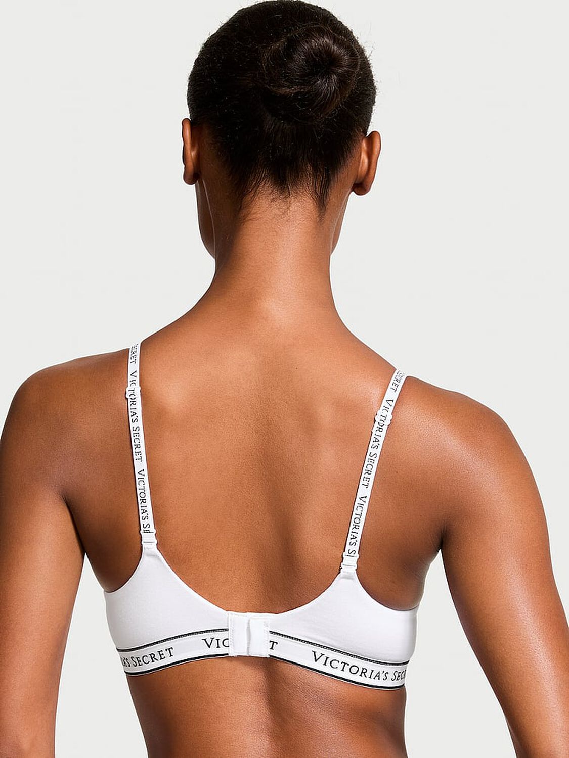 vs The T-Shirt Lightly Lined Wireless Cotton Bra Vs White 2 of 3 