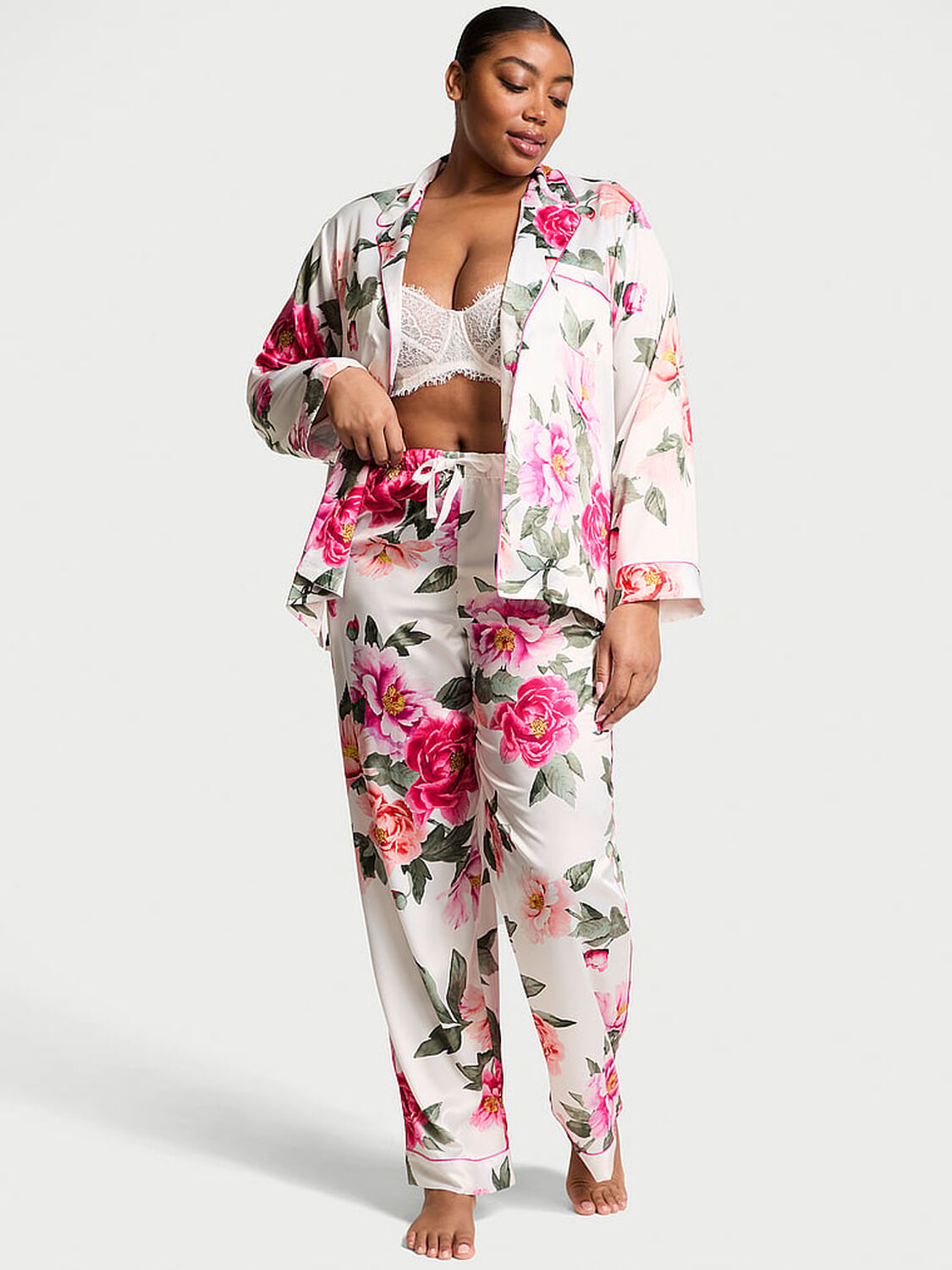vs Victoria's Secret Glazed Satin Long Pajama Set Coconut White/New Peony Floral Bouquetes 1 of 4 