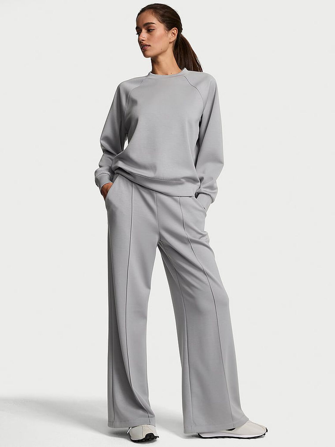 vs Vsx VSX Winter Featherweight Knit 2-Piece Lounge Set Sterling 1 of 3 