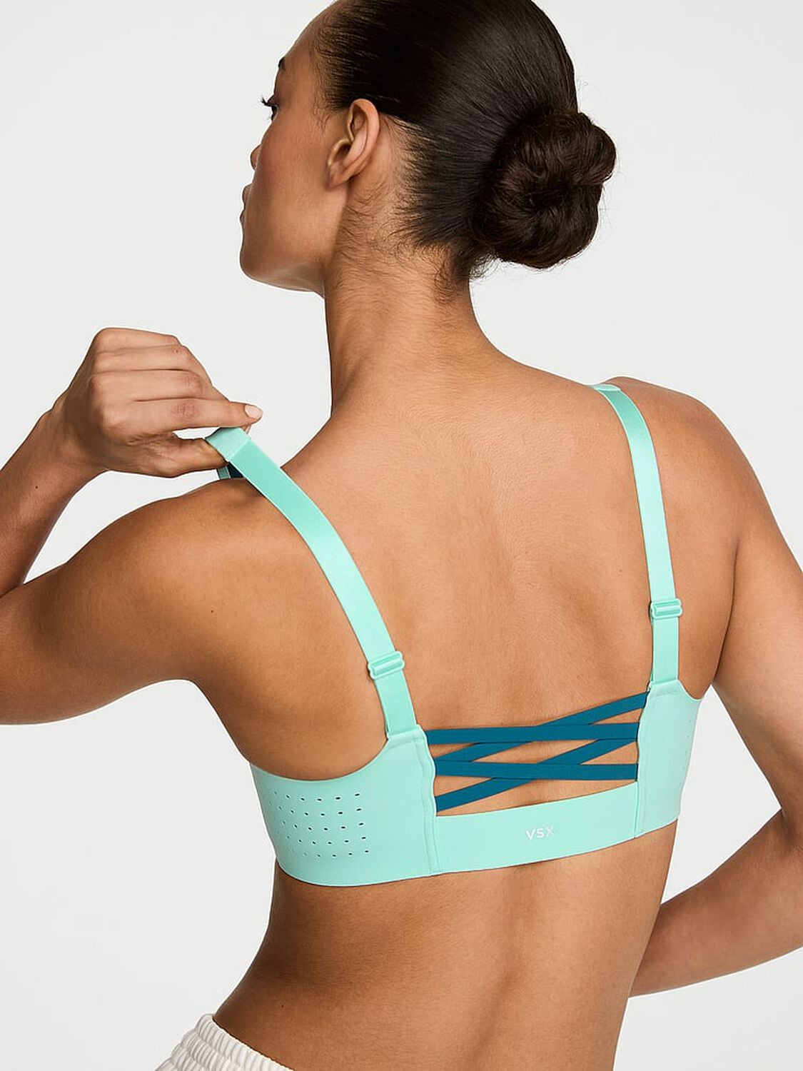 vs Vsx VSX Featherweight Max&trade; Front-Close Sports Bra Waterfall 2 of 2 