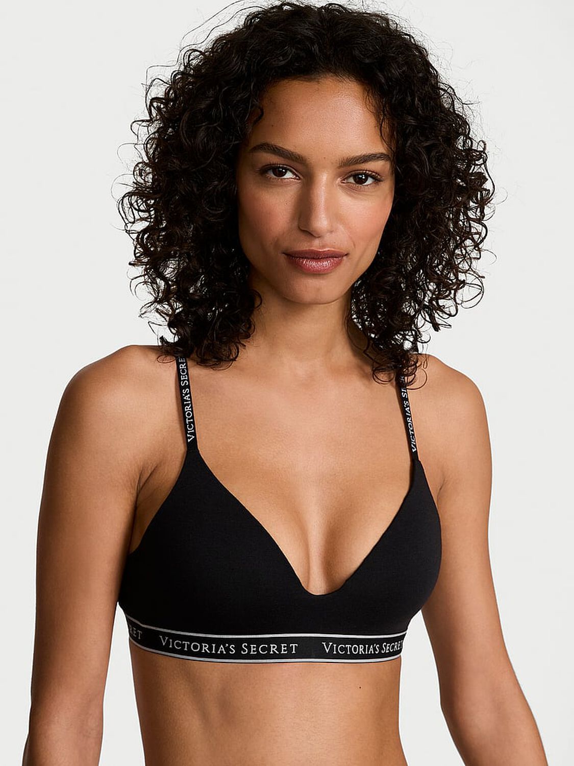 vs The T-Shirt Lightly Lined Wireless Cotton Bra Black 1 of 3 