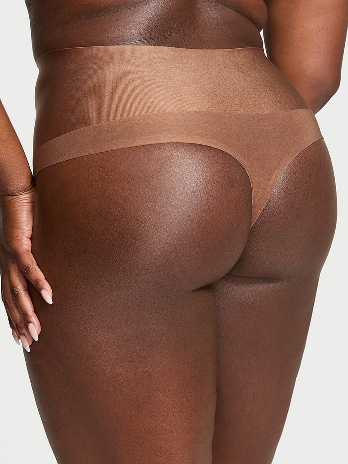 vs Body By Victoria Smoothing Shimmer Thong Panty Mousse 2 of 3 