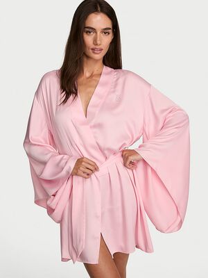 VSFS '26 Satin Short Wide-Sleeve Robe