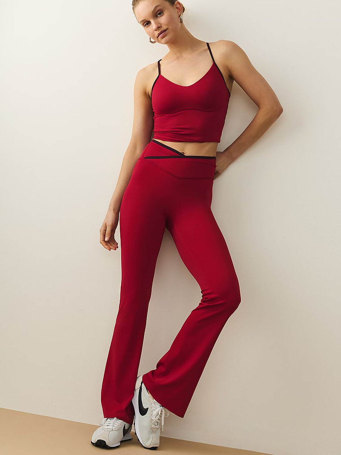 vs Vsx VSX Elevate™ Tipped & Accented Crossover Flare Legging Red Lacquer 3 of 3 
