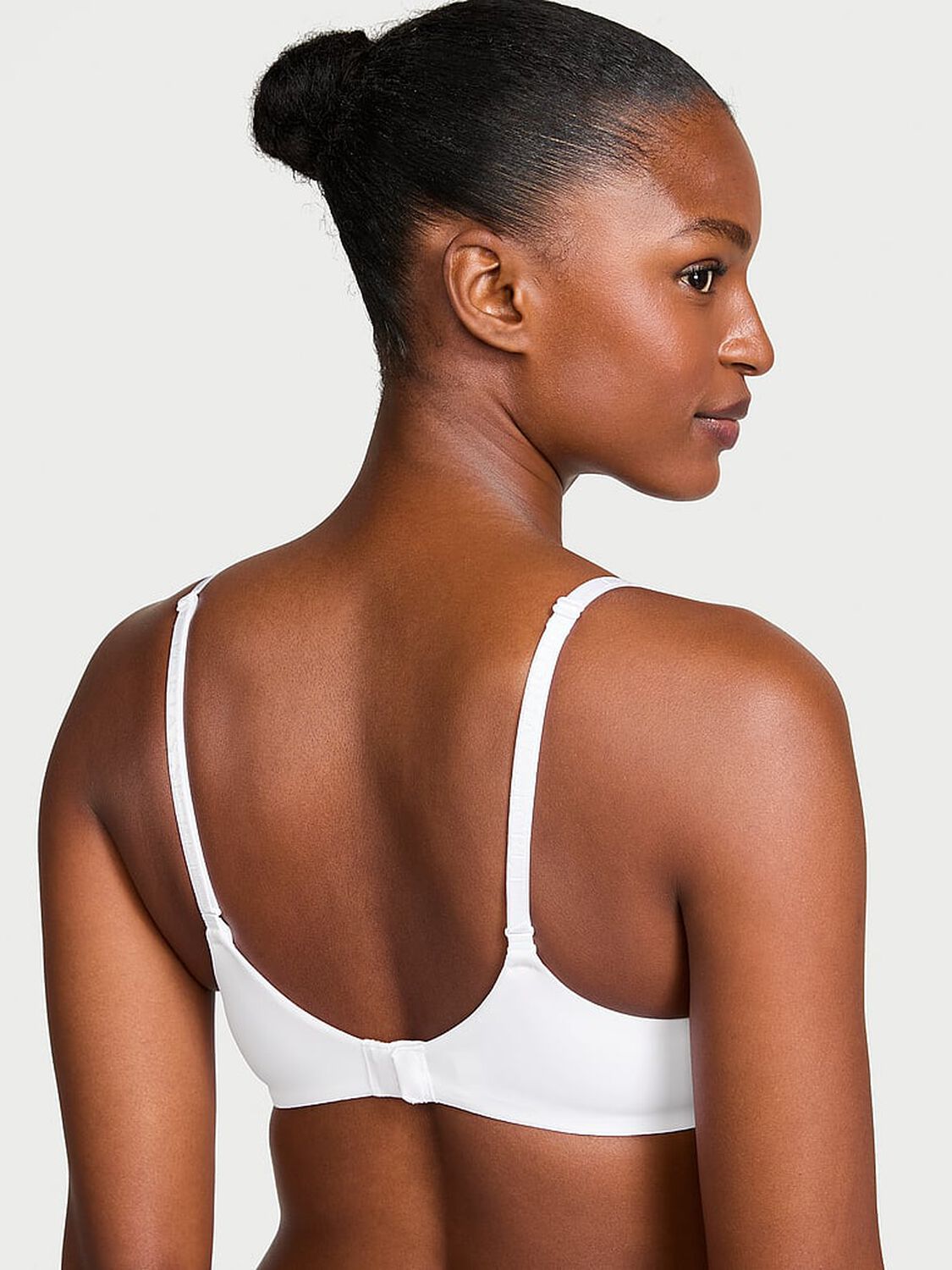 vs The T-Shirt Push-Up Perfect Shape Smooth Bra Vs White 2 of 3 