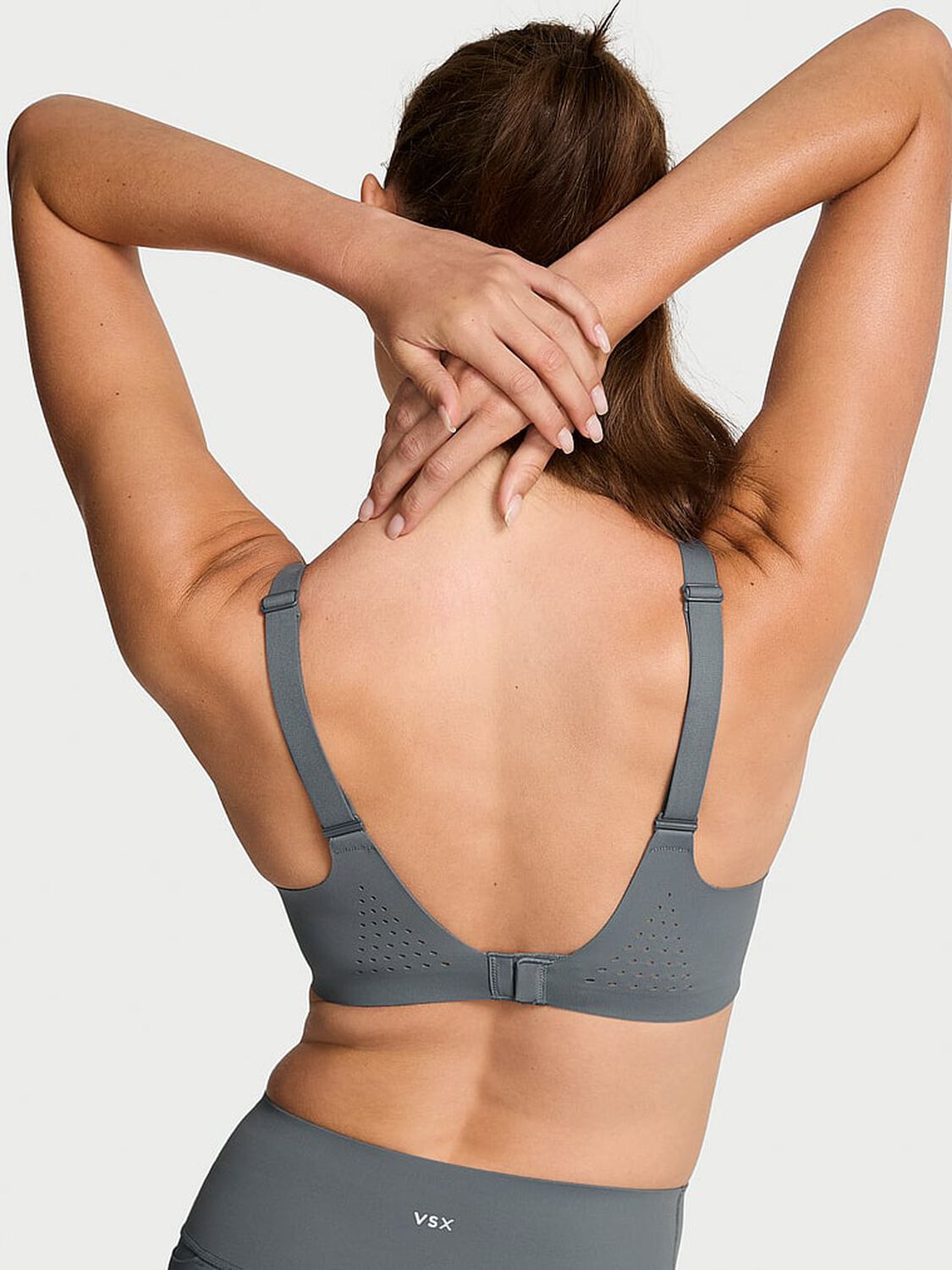 vs Vsx VSX Featherweight&trade; Medium V-Neck Sports Bra Dark Steel 2 of 2 