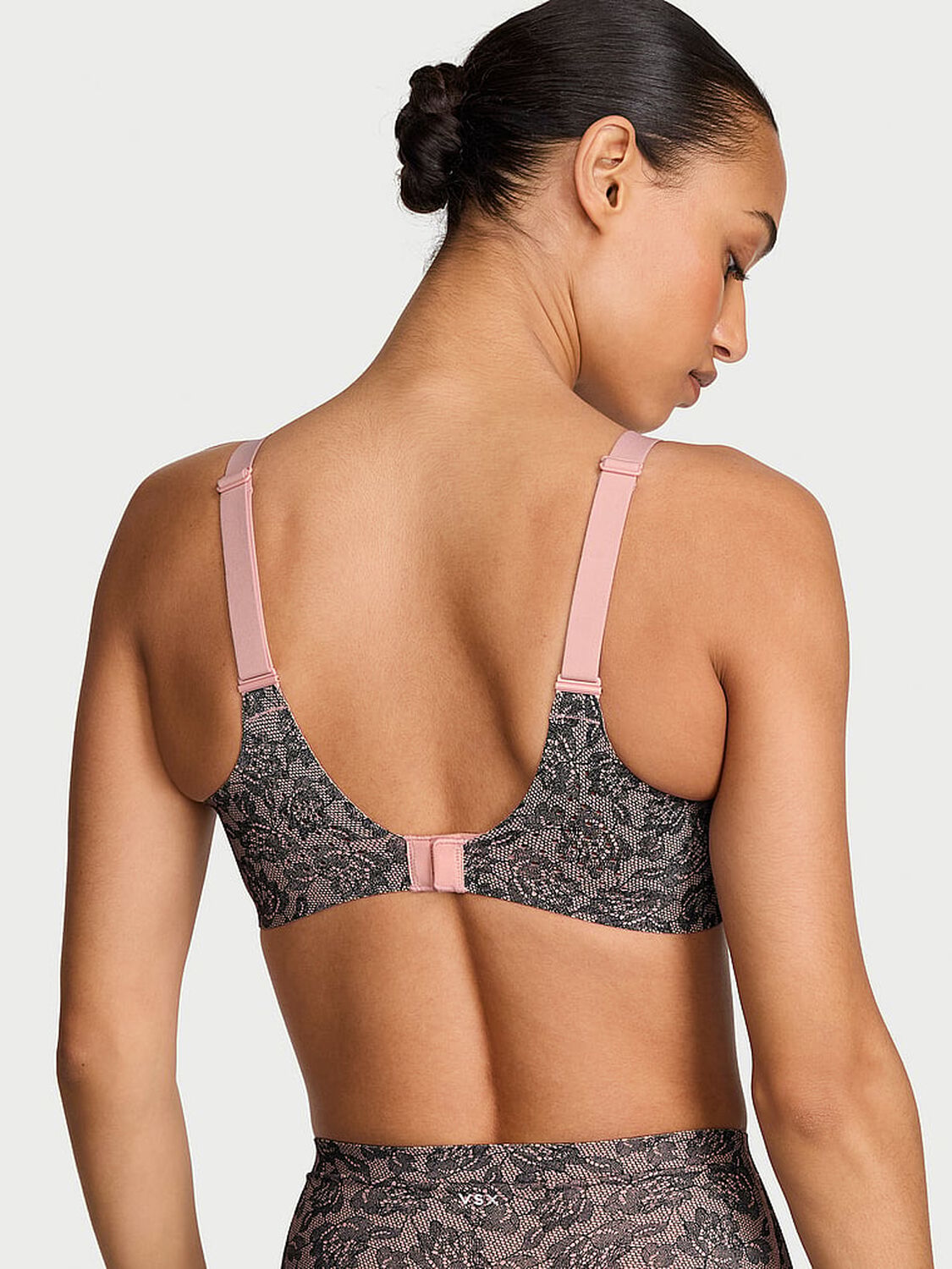 vs Vsx VSX Featherweight&trade; Medium V-Neck Sports Bra Lace Print 2 of 3 