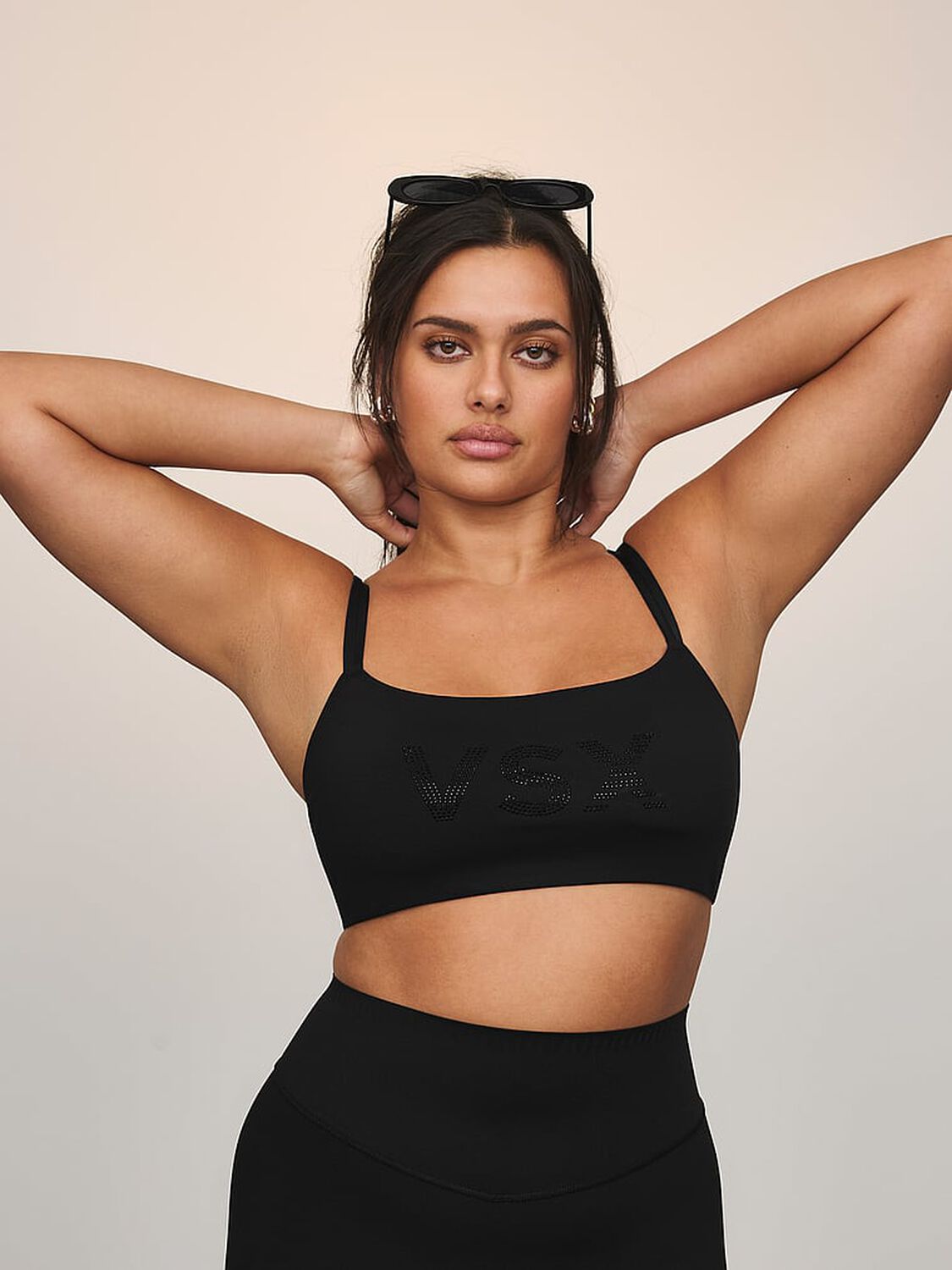 vs Vsx VSX Elevate&trade; Diamant&eacute; Flex Square-Neck Sports Bra Black Diamant&eacute; 3 of 3 
