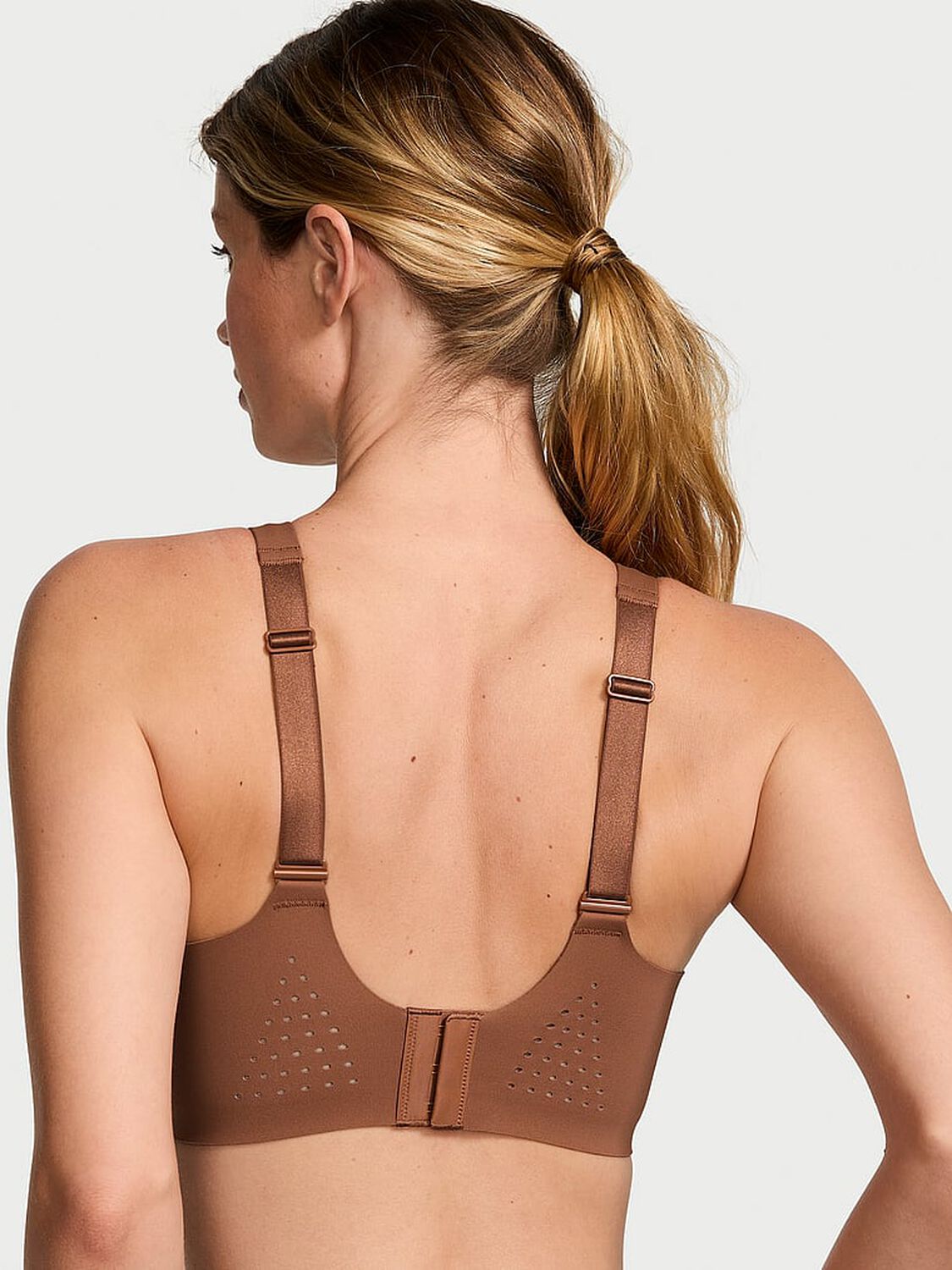 vs Vsx Featherweight Max™ Sports Bra Caramel 2 of 4 