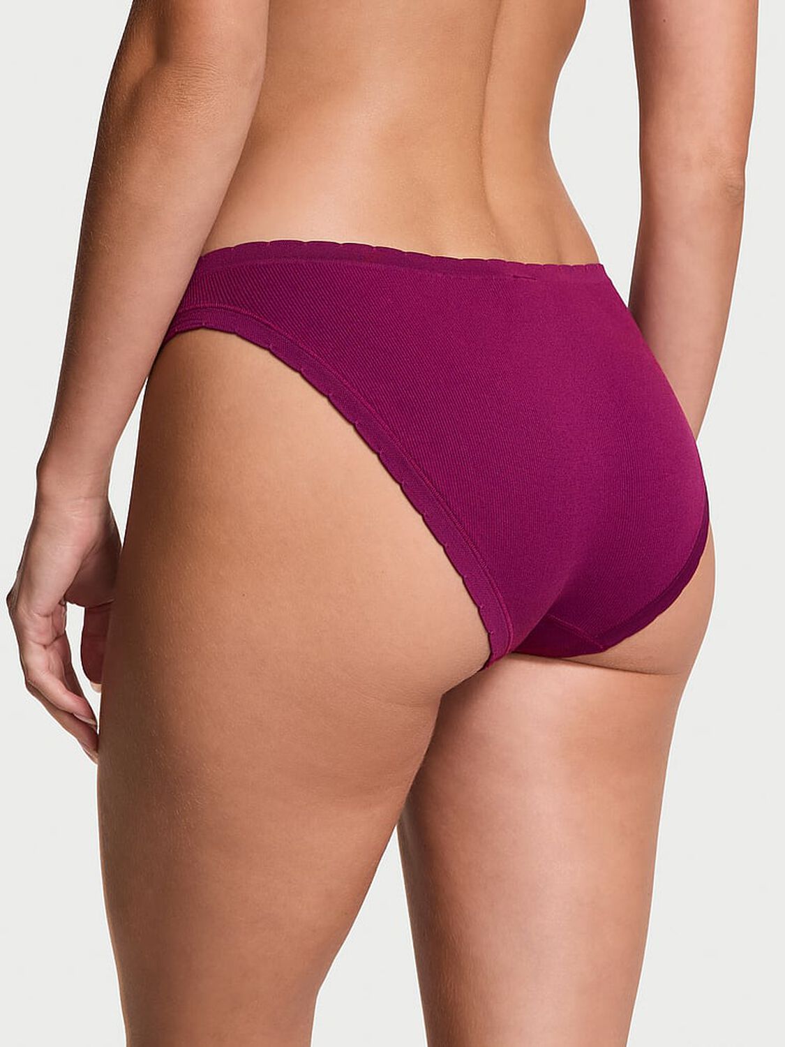 vs Seamless Seamless Bikini Panty 2 of 3 