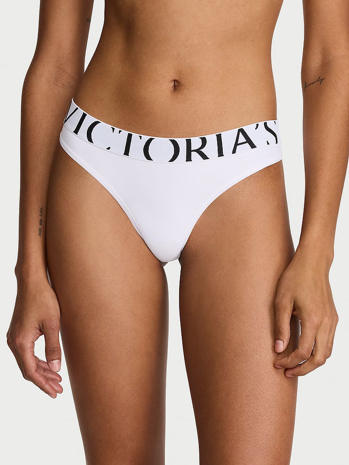 vs Cotton Cool Thong Panty Vs White 1 of 3 