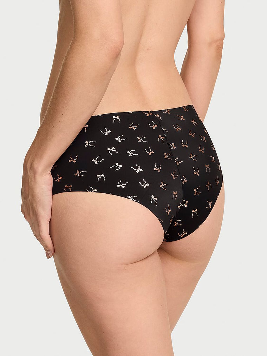 vs No-Show No-Show Cheeky Panty Black Ground Foil Bows 2 of 2 