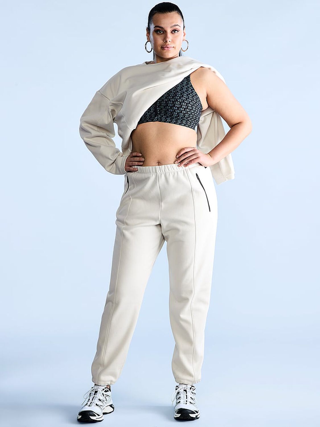 vs Vsx VSX Movement Fleece Crewneck Pullover Classic Plaster 4 of 4 